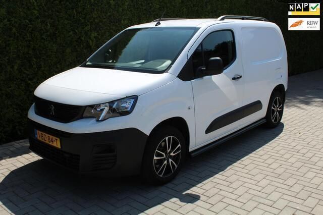 Wit Gebruikt 2019 Peugeot Partner MPV | € 10.950 (Eerlijke prijs) - Afbeelding 1/4