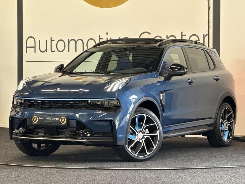 Blauw Gebruikt 2023 Lynk & Co 01 SUV | € 28.950 (Eerlijke prijs) - Afbeelding 1/3