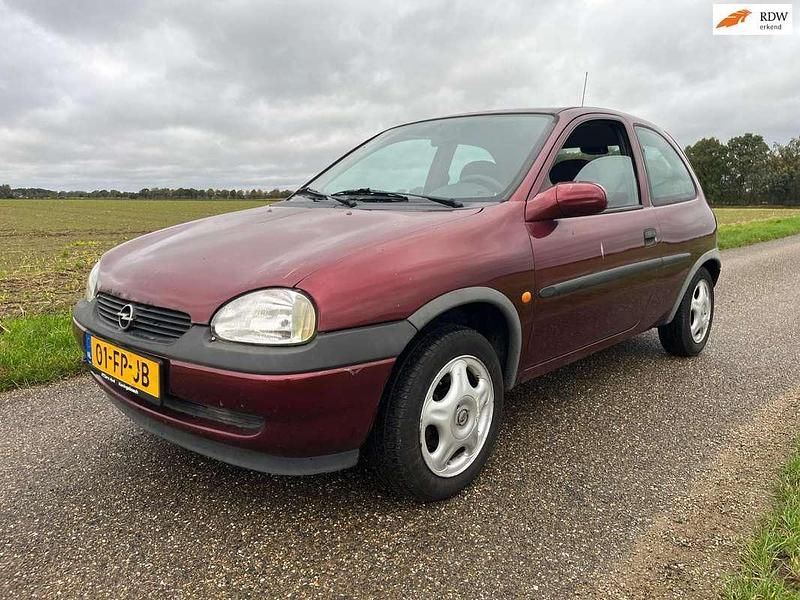 Rood Gebruikt 2000 Opel Corsa Hatchback | € 950 (Eerlijke prijs) - Afbeelding 1/4