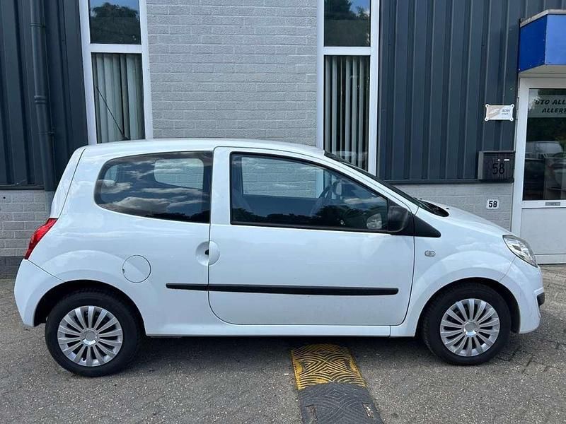Wit, metallic lak Gebruikt 2010 Renault Twingo Hatchback | € 1.975 (Goede deal) - Afbeelding 1/4