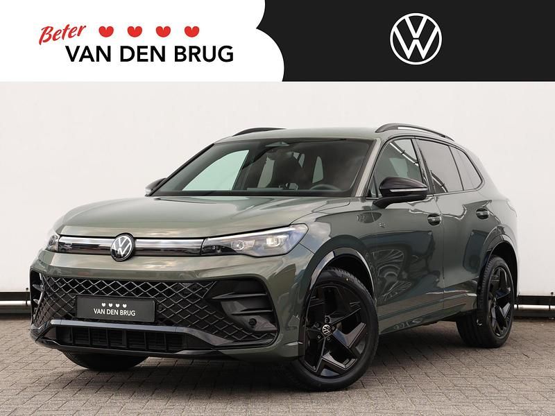 Groen Gebruikt 2024 VW Tiguan R-line Edition SUV | € 50.395 (Eerlijke prijs) - Afbeelding 1/3