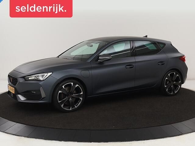 Grijs Gebruikt 2022 Cupra Leon Hatchback | € 24.900 (Eerlijke prijs) - Afbeelding 1/4