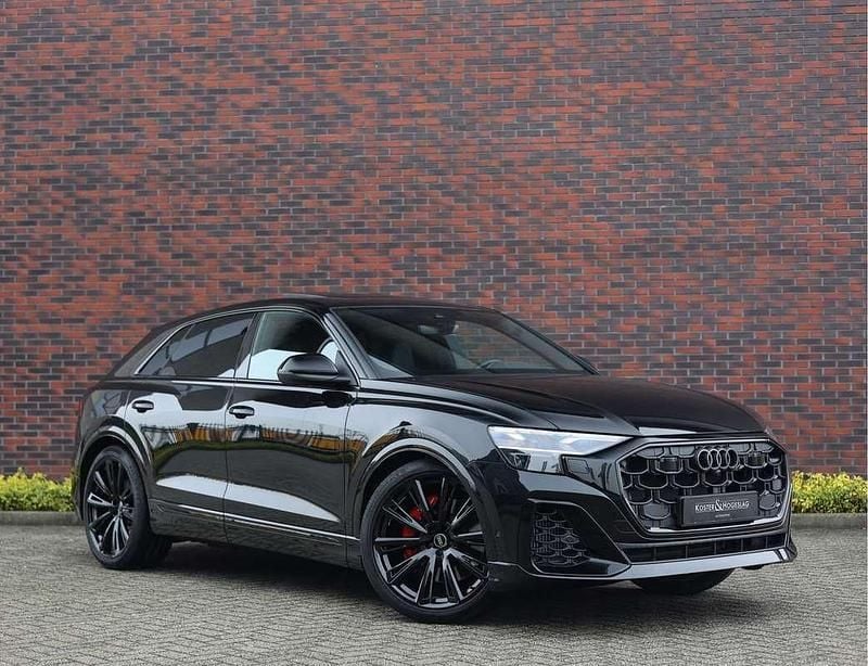 Zwart Gebruikt 2024 Audi Q8 SUV | € 104.950 (Duur) - Afbeelding 1/2