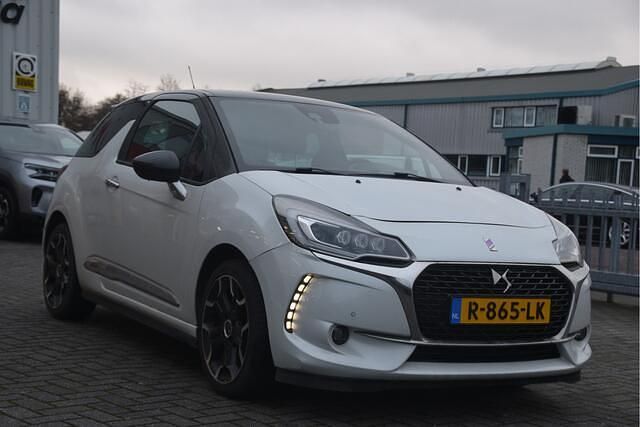 Occasion DS Automobiles DS3 Sport Chic 111 PK (81 kW) 2017 Wit Hatchback