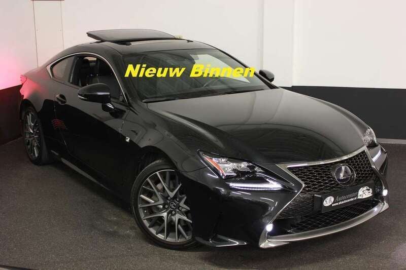 Zwart, metallic lak Gebruikt 2018 Lexus RC300h Sport Line Coupé | € 39.750 (Eerlijke prijs) - Afbeelding 1/4