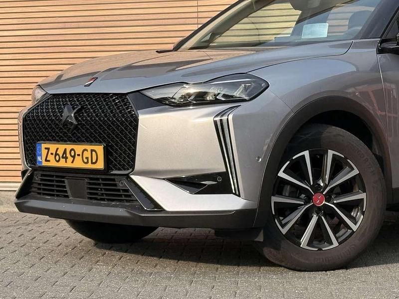 Occasion DS Automobiles DS3 Crossback Performance 131 PK (96 kW) 2024 Grijs SUV