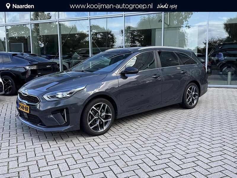 Grijs Gebruikt 2021 Kia Ceed GT-Line Hatchback | € 21.745 (Duur) - Afbeelding 1/4