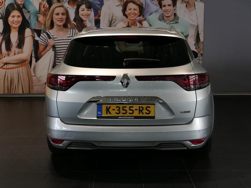 Occasion Renault Megane E-Tech R.S. 159 PK (116 kW) 2021 Licht grijs metallic Stationwagen