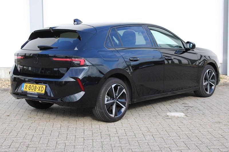 Occasion Opel Astra 2024 Zwart Hatchback