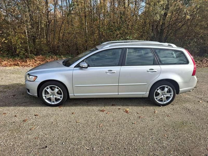 Gebruikt 2009 Volvo V50 Momentum Stationwagen | € 7.500 (Eerlijke prijs) - Afbeelding 1/4