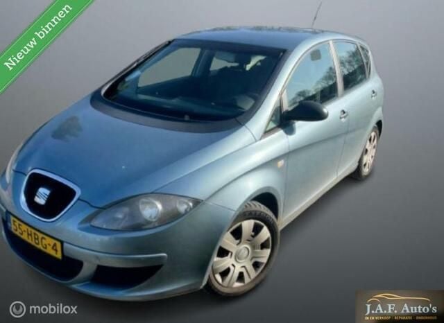 Grijs Gebruikt 2004 Seat Altea MPV | € 1.499 (Eerlijke prijs) - Afbeelding 1/4