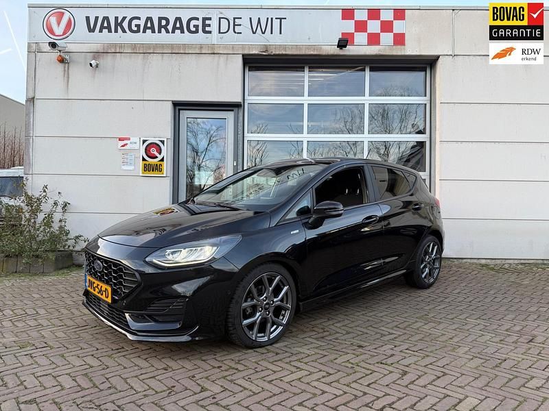 Zwart Occasion 2022 Ford Fiesta ST-Line X Hatchback | € 17.499 (Goede deal) - Afbeelding 1/4