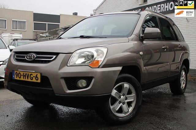 Beige Occasion 2009 Kia Sportage SUV | € 3.950 (Eerlijke prijs) - Afbeelding 1/4