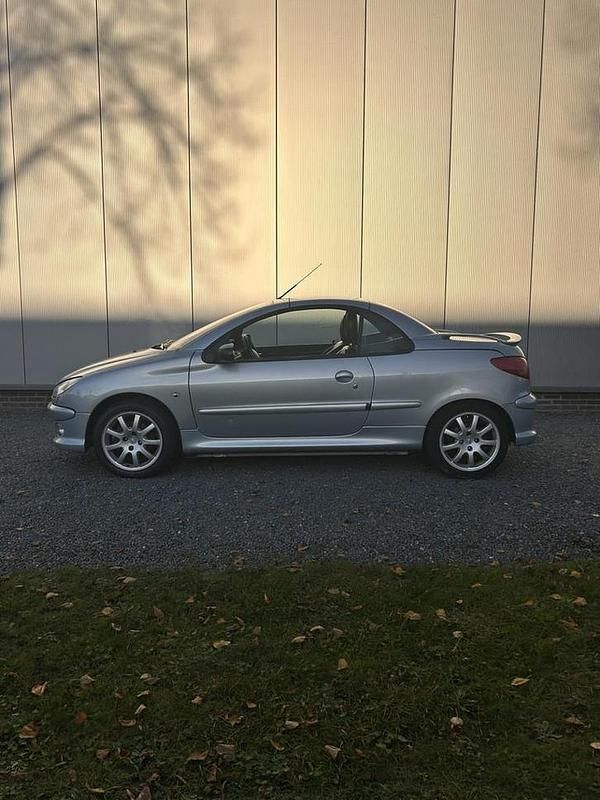 Occasion Peugeot 206 CC 136 PK (100 kW) 2003 Cabriolet