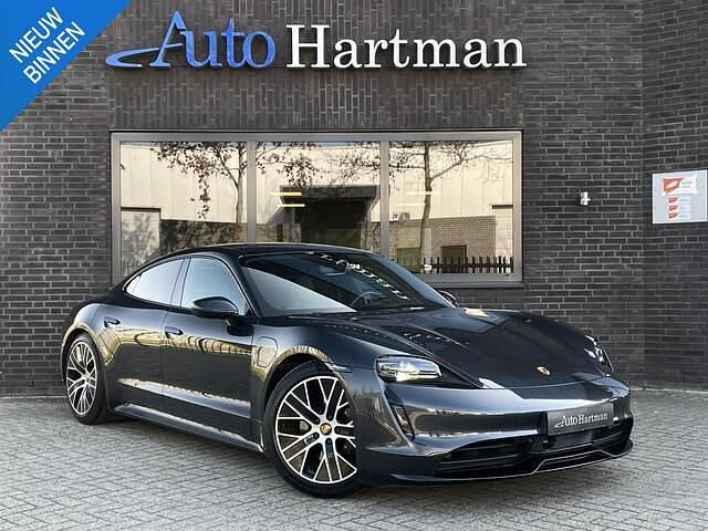 Grijs Gebruikt 2020 Porsche Taycan 4S Performance Package Sedan | € 54.900 (Goede deal) - Afbeelding 1/4