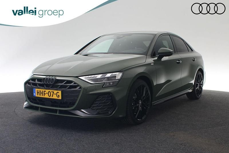 Groen Gebruikt 2025 Audi A3 S-Line Sedan | € 42.900 - Afbeelding 1/4