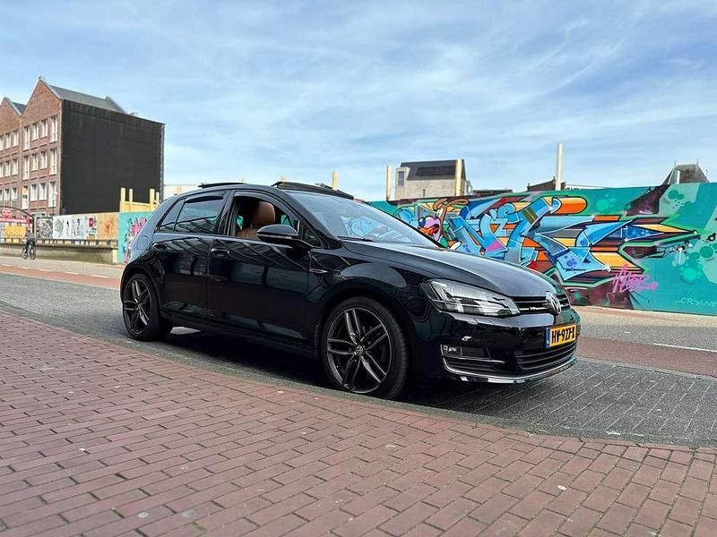 Occasion 2016 VW Golf VII Edition Stationwagen | € 14.500 (Duur) - Afbeelding 1/4