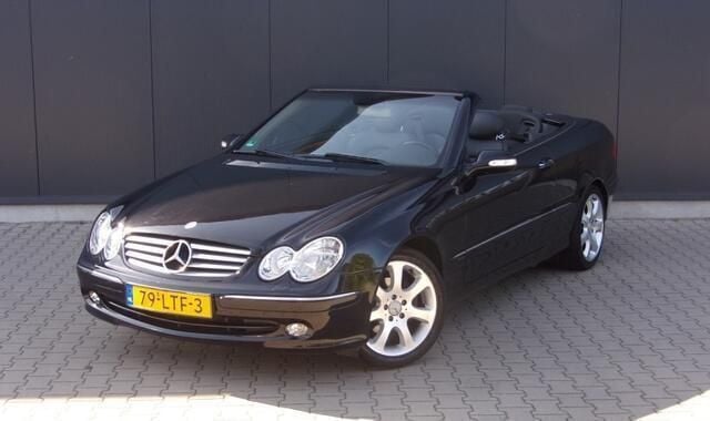 Zwart Gebruikt 2003 Mercedes CLK200 Avantgarde Cabriolet | € 5.450 (Iets duurder) - Afbeelding 1/4