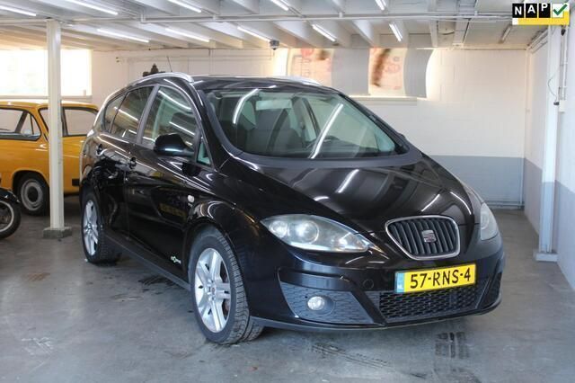 Zwart Gebruikt 2011 Seat Altea XL Copa MPV | € 3.749 (Eerlijke prijs) - Afbeelding 1/4