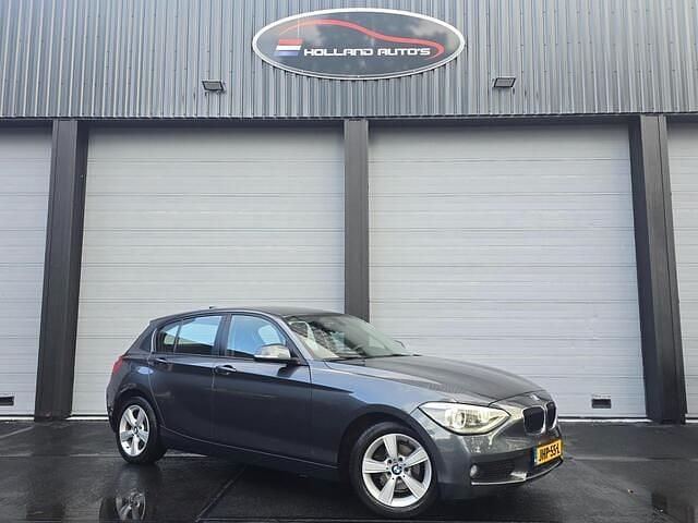 Grijs Gebruikt 2012 BMW 116 Hatchback | € 8.950 (Eerlijke prijs) - Afbeelding 1/4