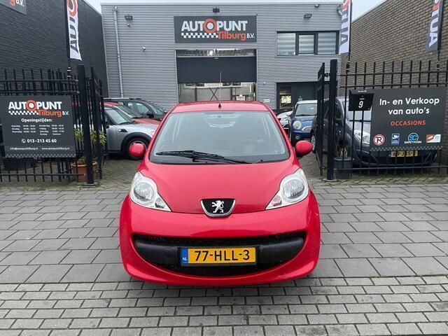Occasion Peugeot 107 68 PK (50 kW) 2009 Rood, metallic lak Hatchback