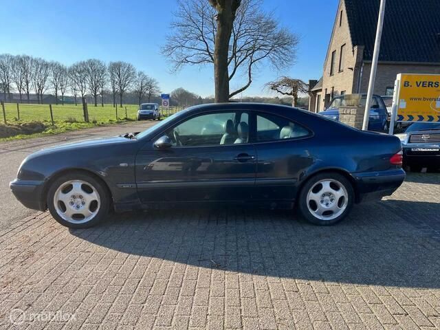 Occasion Mercedes CLK200 136 PK (100 kW) 1999 Zwart metallic Coupé