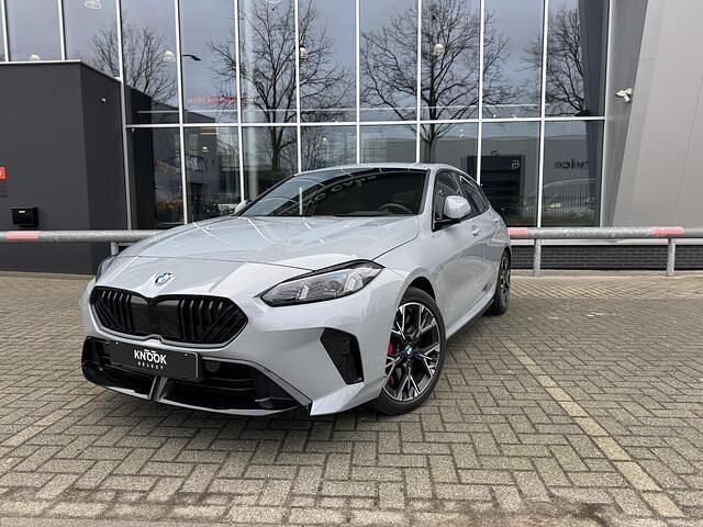 Occasion BMW 120 M Sport 170 PK (125 kW) 2025 Grijs Hatchback
