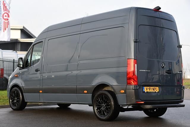 Occasion Mercedes Sprinter AMG 150 PK (110 kW) 2024 Grijs Van