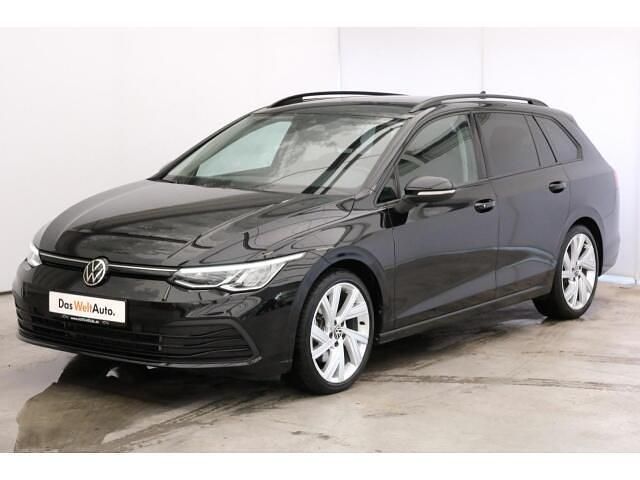 Zwart Occasion 2021 VW Golf VIII Life Stationwagen | € 25.256 (Goede deal) - Afbeelding 1/4