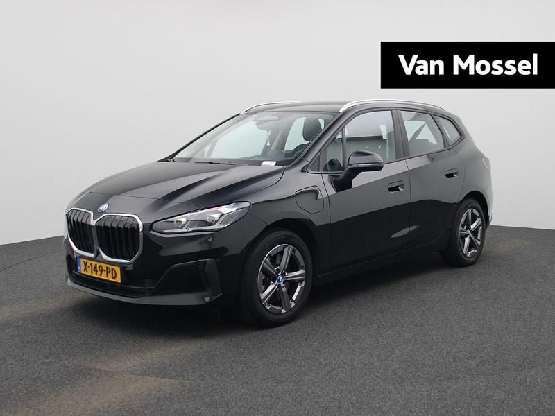 Zwart Occasion 2024 BMW 230 Stationwagen | € 39.400 (Goede deal) - Afbeelding 1/4