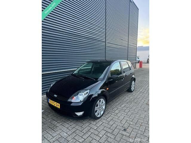 Occasion Ford Fiesta Ambiente 69 PK (50 kW) 2004 Zwart Hatchback