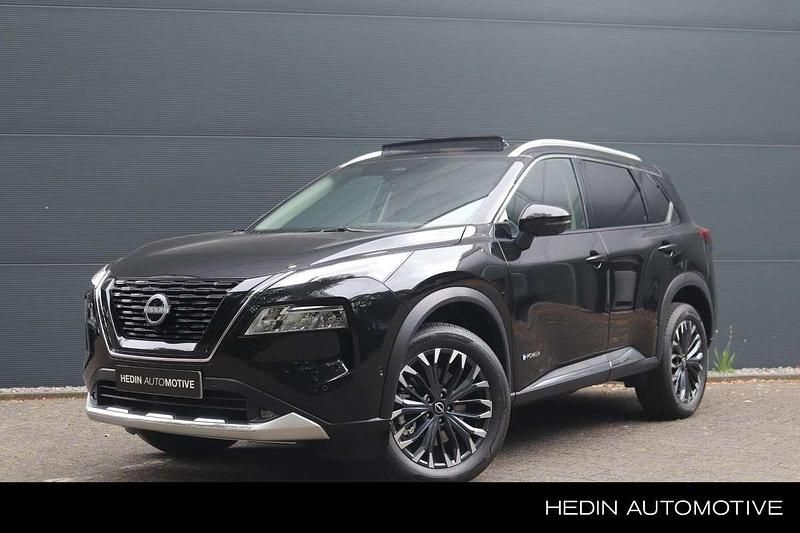 Zwart Nieuw 2025 Nissan X-Trail Tekna SUV | € 55.950 - Afbeelding 1/4