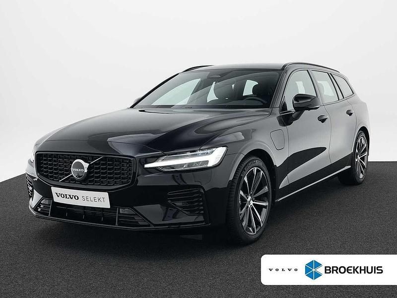 Zwart Gebruikt 2025 Volvo V60 Plus Stationwagen | € 49.900 (Eerlijke prijs) - Afbeelding 1/4