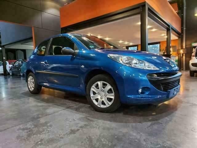 Blauw Gebruikt 2010 Peugeot 206 Sedan | € 4.850 - Afbeelding 1/4