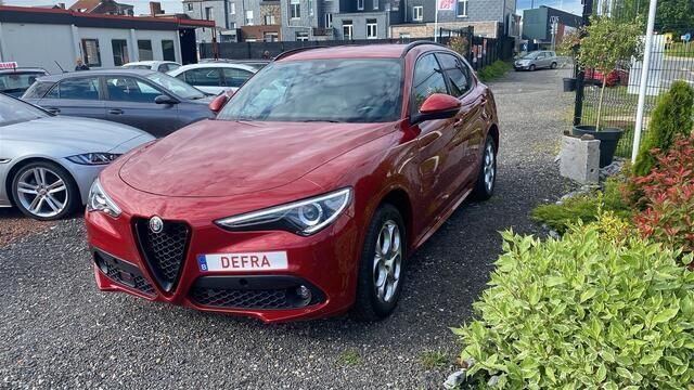 Rood Gebruikt 2021 Alfa Romeo Stelvio Veloce SUV | € 37.999 - Afbeelding 1/4