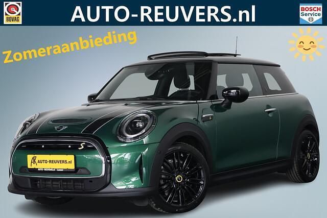 Groen, metallic lak Gebruikt 2023 Mini Cooper Hatchback | € 24.450 (Duur) - Afbeelding 1/4