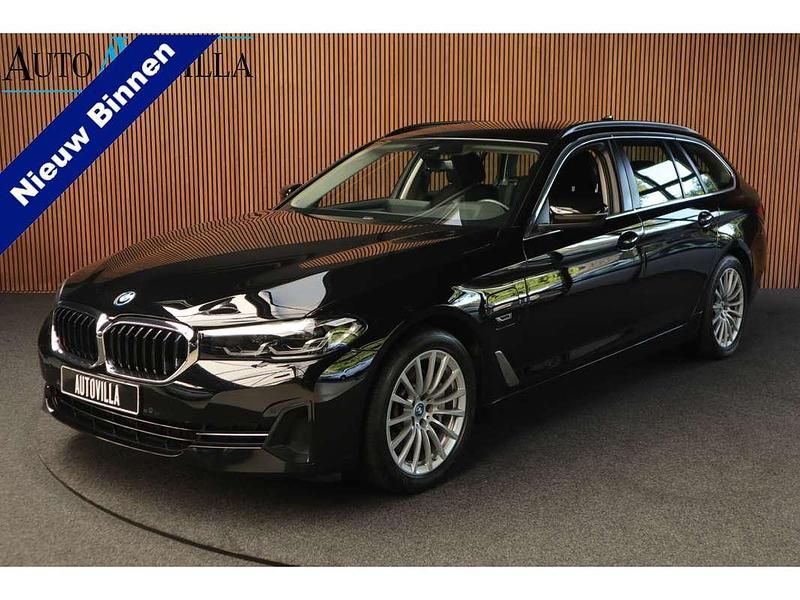 Zwart Gebruikt 2022 BMW 520 Stationwagen | € 28.950 (Super prijs) - Afbeelding 1/4