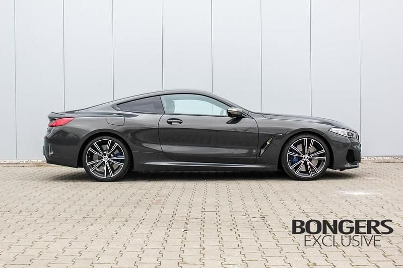 Grijs Occasion 2019 BMW M850 Executive Coupé | € 75.450 (Iets duurder) - Afbeelding 1/4