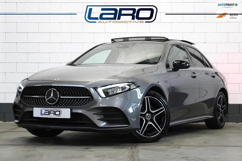 Occasion Mercedes A250 AMG 218 PK (160 kW) 2021 Grijs Sedan