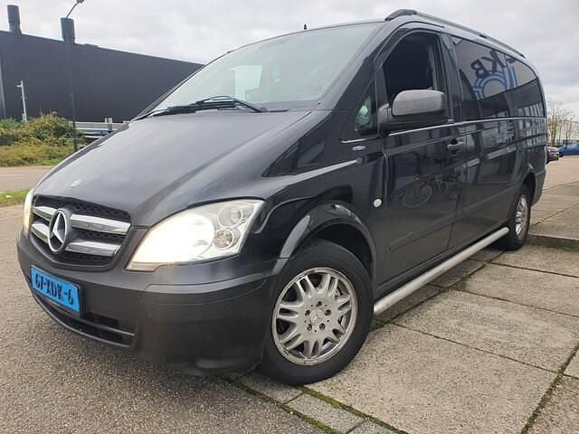 Zwart Gebruikt 2012 Mercedes Vito MPV | € 7.500 (Iets duurder) - Afbeelding 1/4