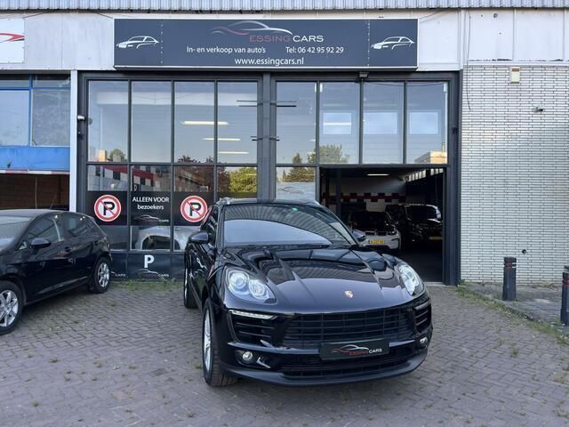 Zwart Gebruikt 2017 Porsche Macan SUV | € 33.650 (Eerlijke prijs) - Afbeelding 1/4