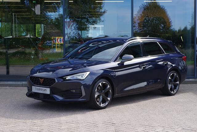 Blauw Gebruikt 2023 Cupra Leon Stationwagen | € 28.450 (Eerlijke prijs) - Afbeelding 1/4