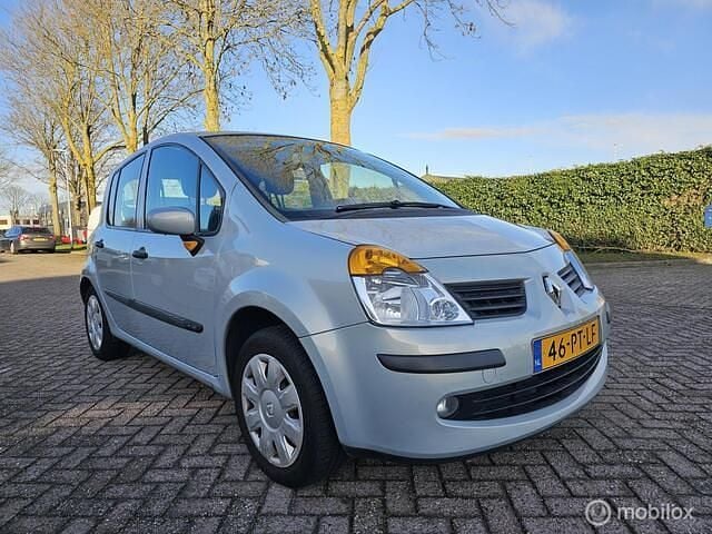 Grijs Occasion 2004 Renault Modus Authentique MPV | € 1.199 (Goede deal) - Afbeelding 1/4