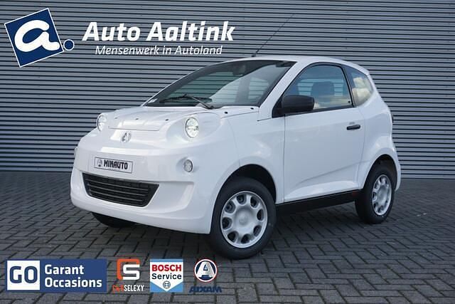 Wit Nieuw 2025 Aixam Minauto Acces Hatchback | € 11.939 - Afbeelding 1/4
