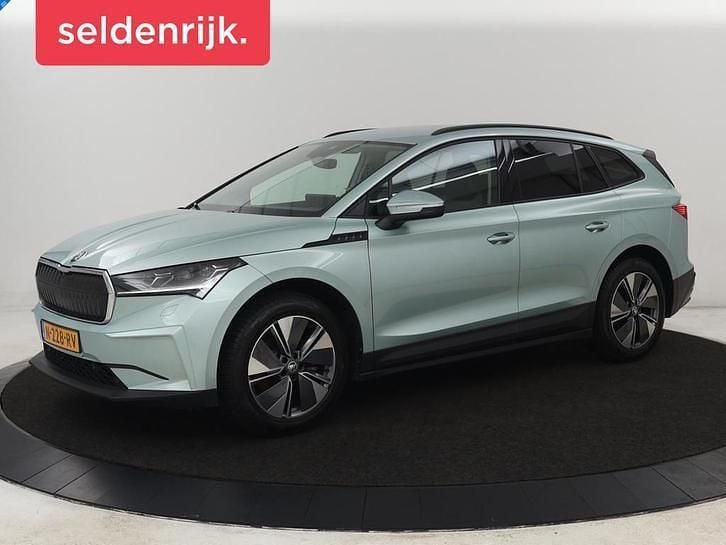 Grijs (metallic) Occasion 2021 Skoda Enyaq iV SUV | € 16.900 (Super prijs) - Afbeelding 1/4