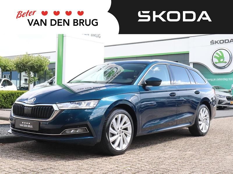 Blauw Gebruikt 2021 Skoda Octavia Business Line Stationwagen | € 26.845 (Eerlijke prijs) - Afbeelding 1/4