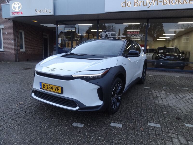 Wit Gebruikt 2022 Toyota bZ4X Premium SUV | € 39.900 (Iets duurder) - Afbeelding 1/4