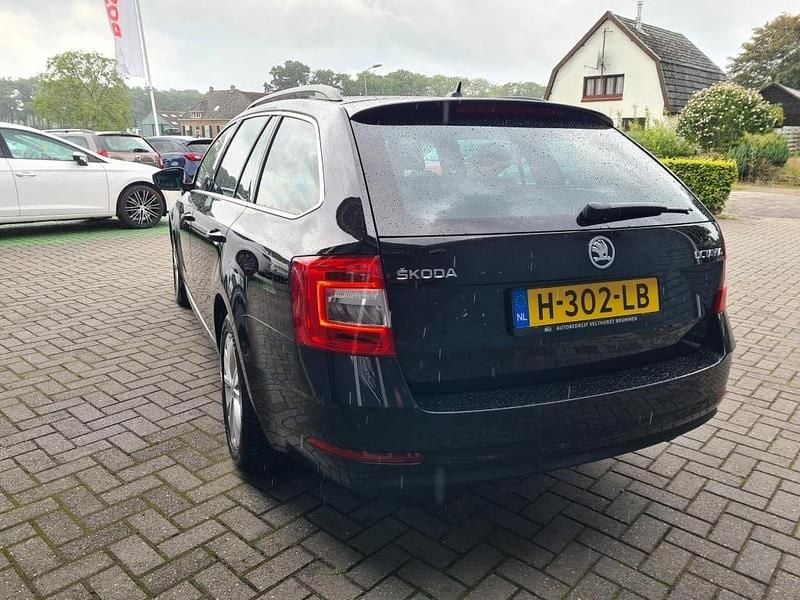 Occasion Skoda Octavia 116 PK (85 kW) 2020 Zwart Stationwagen