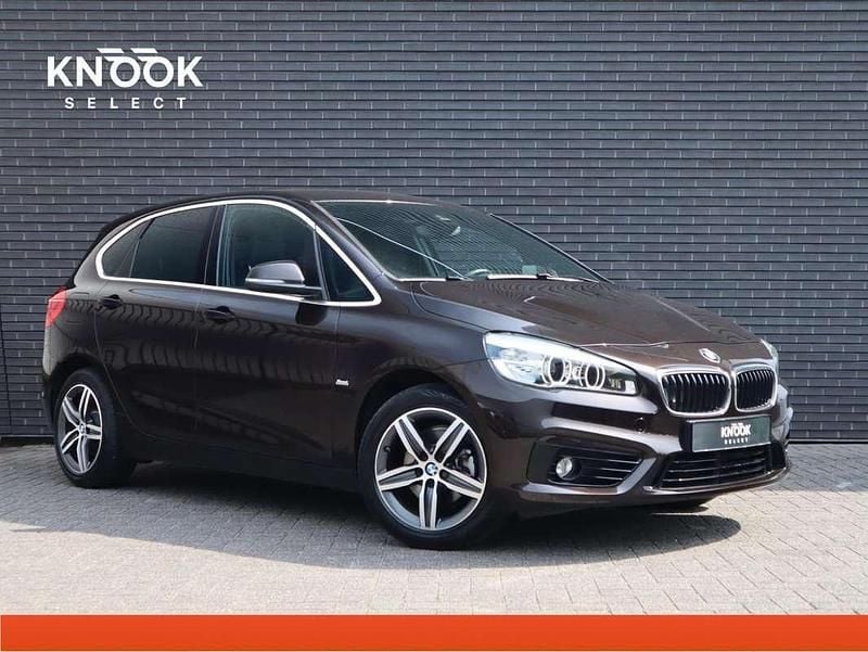 Bruin Gebruikt 2017 BMW 218 Active Tourer Executive MPV | € 15.995 (Eerlijke prijs) - Afbeelding 1/4