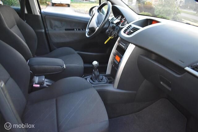 Occasion Peugeot 207 95 PK (69 kW) 2008 Grijs Hatchback